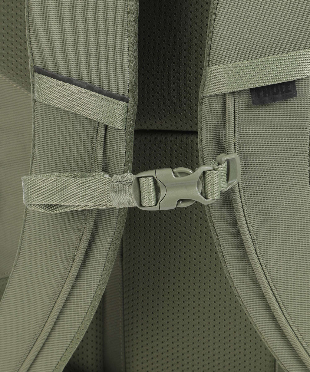 Thule Paramount 28 Cycling backpack soft green