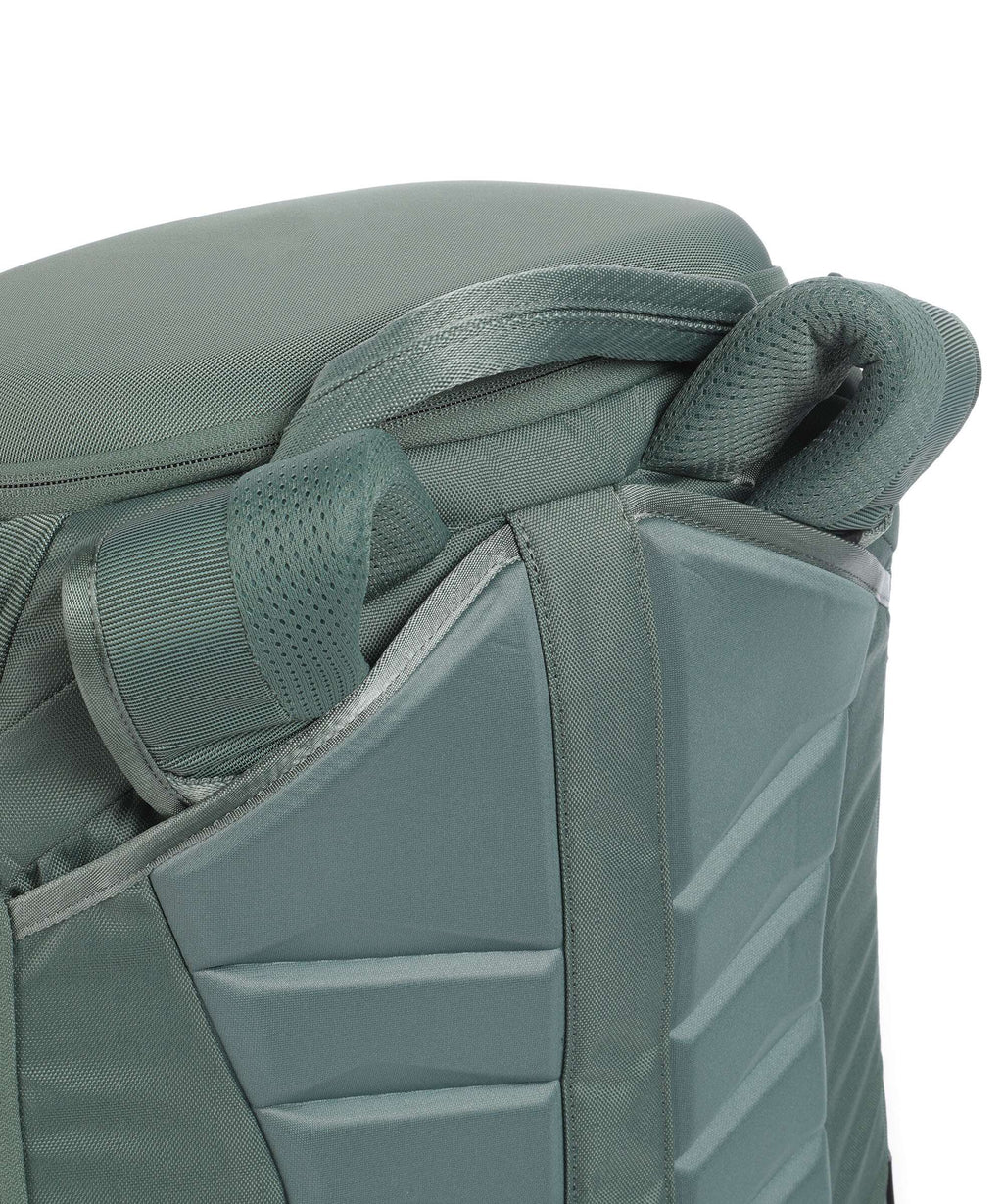 Thule Landmark 40 Travel backpack hazy green
