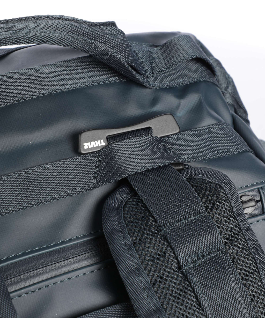 Thule Chasm 30 Weekend bag darkest blue
