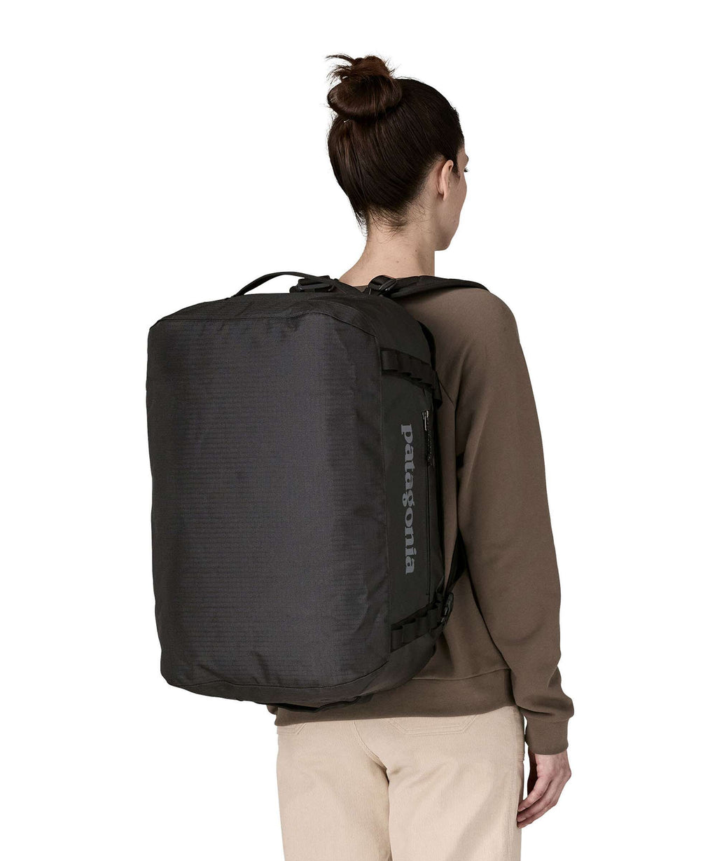 Patagonia Black Hole 40 Travel bag black w/black