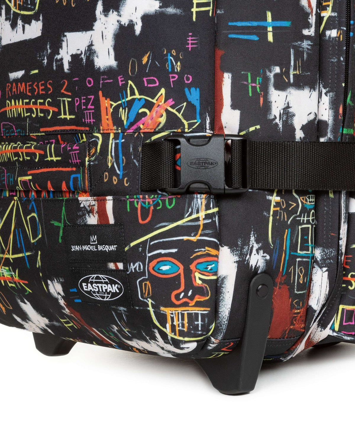 Eastpak Tarp Transit'R L Travel bag with wheels basquiat kings of egypt