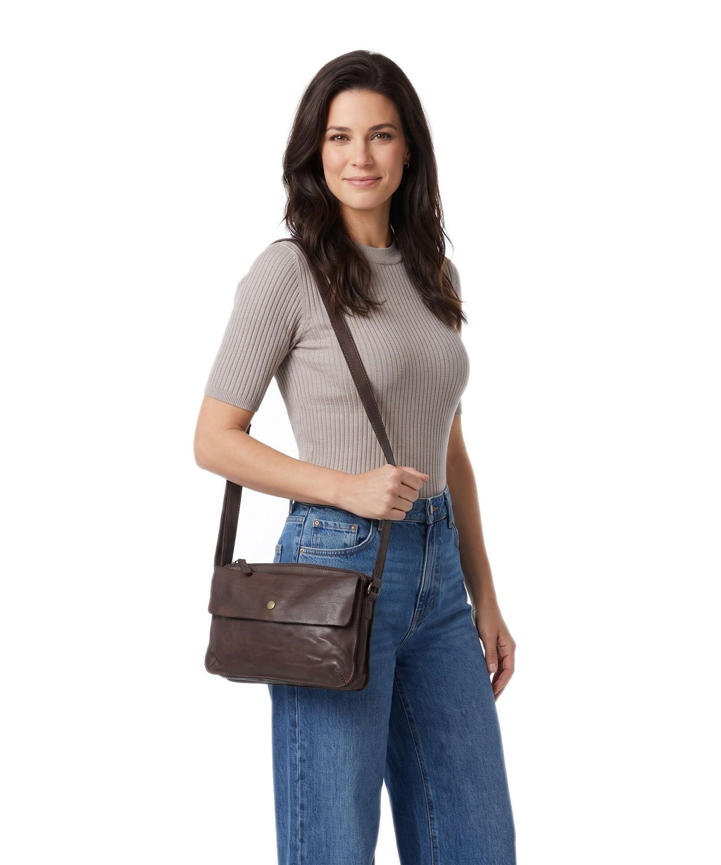 Harold's Submarine Crossbody bag braun
