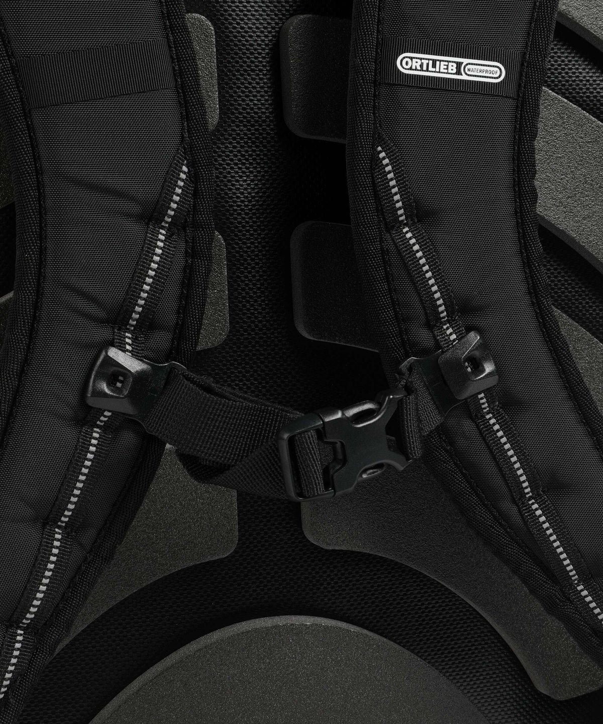 Ortlieb Messenger-Bag Rolltop backpack black