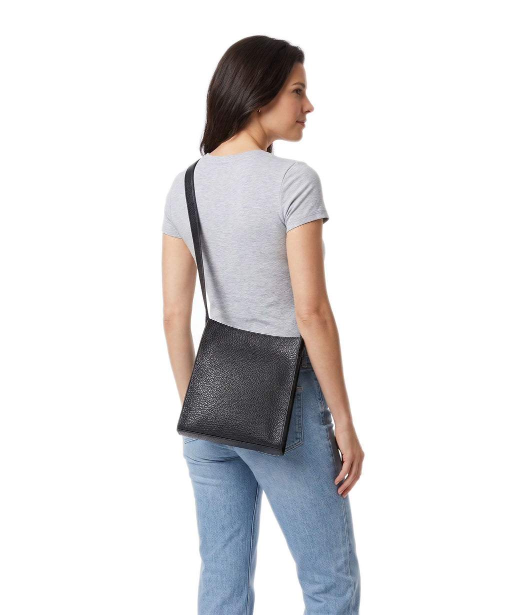 Voi Hirsch Flora Crossbody bag schwarz