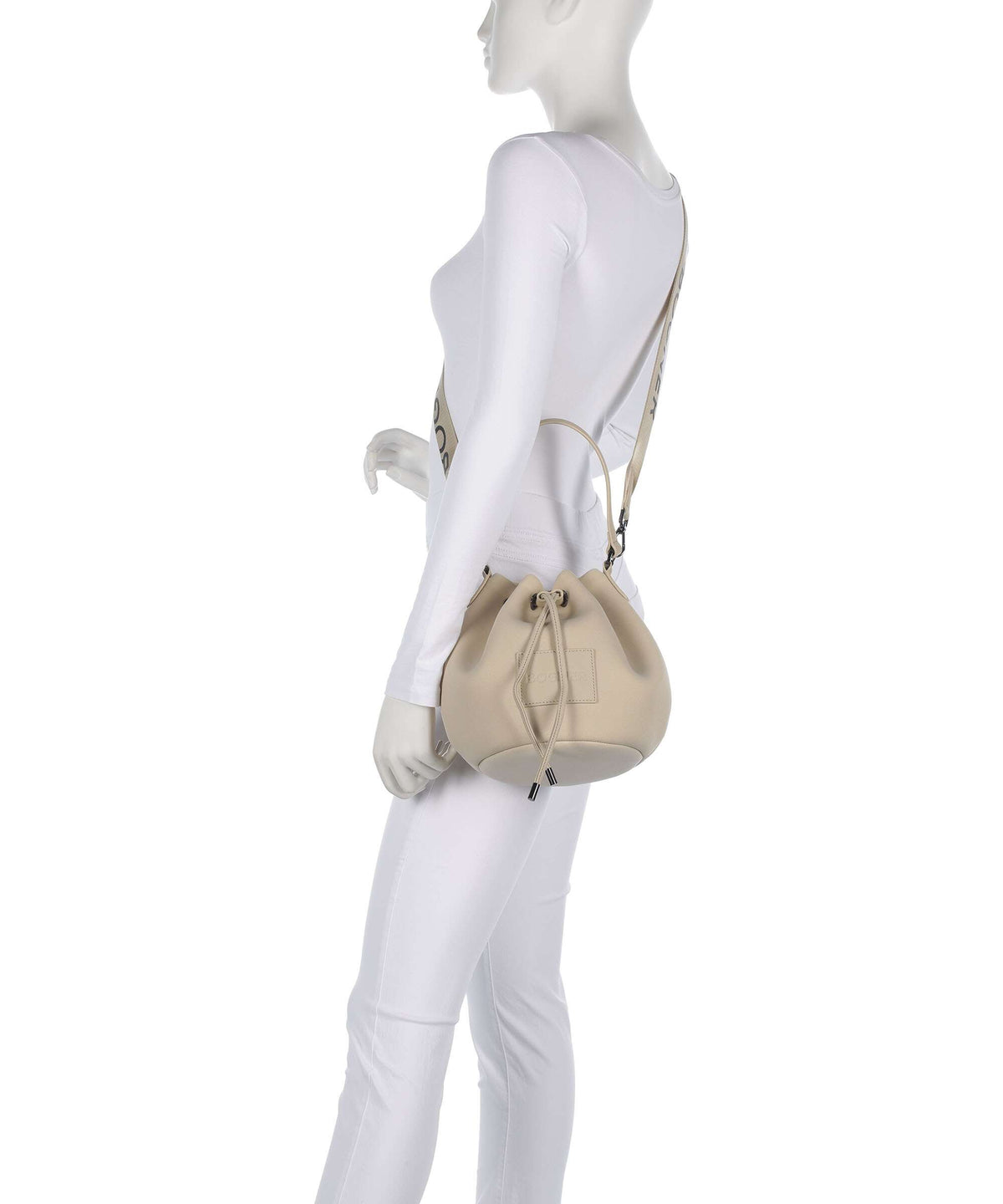 Bogner Alvier Ines Bucket bag beige