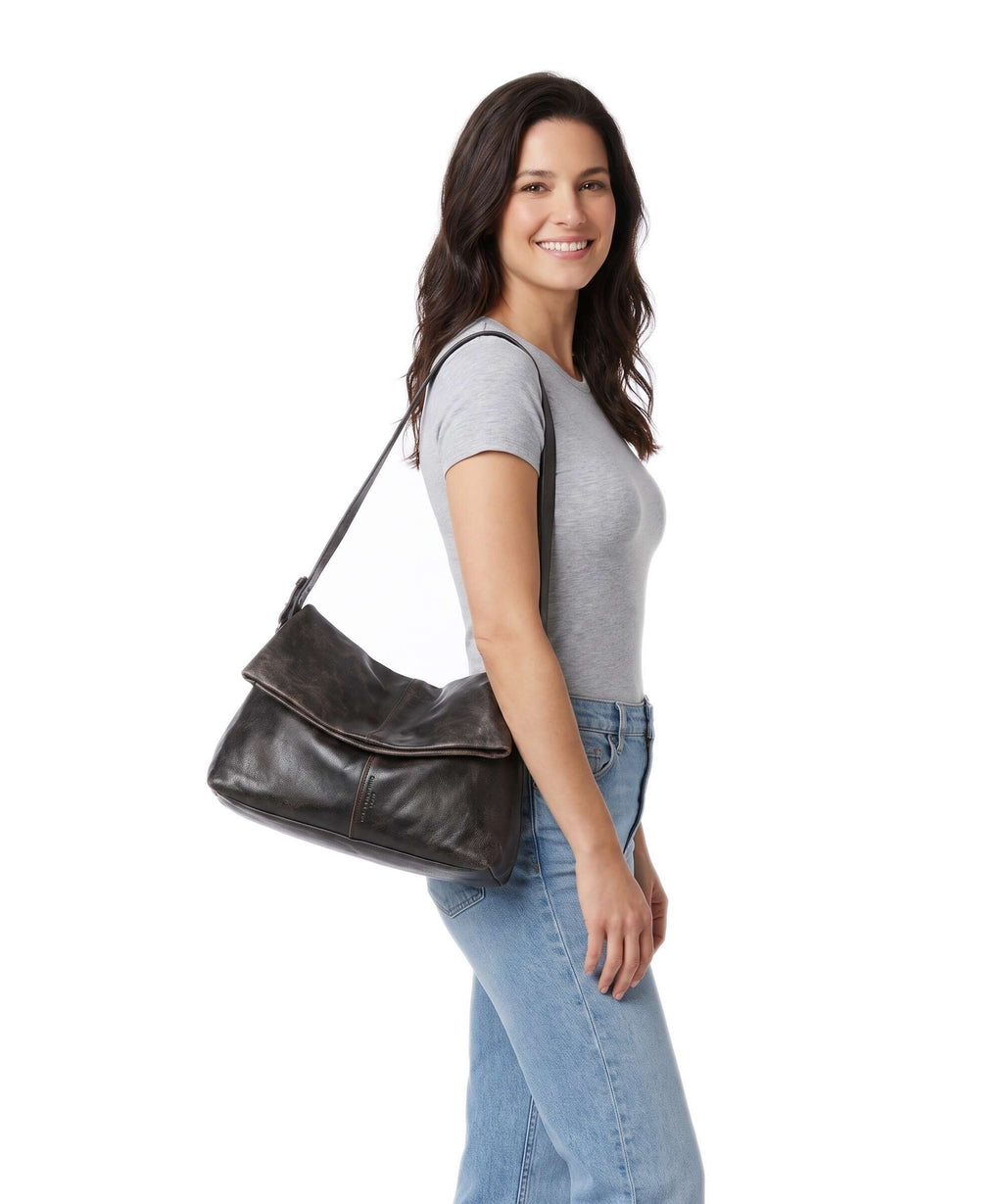 Liebeskind Fiona Lamb Prado M Hobo bag roasted coconut