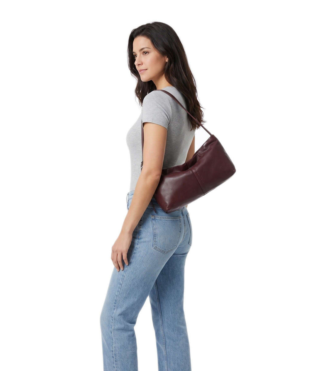 Liebeskind Fiona Sheep Natural S Hobo bag pomegranate