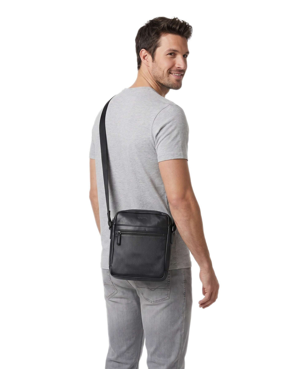 Bugatti Crossbody bag schwarz