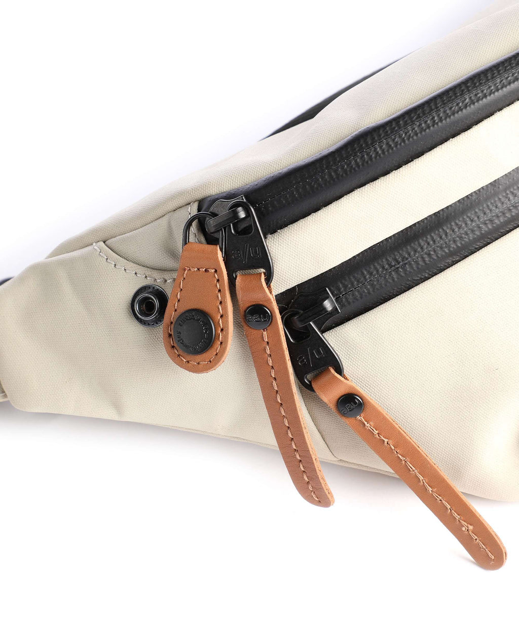 Aunts & Uncles Japan Ichikawa Belt bag dust