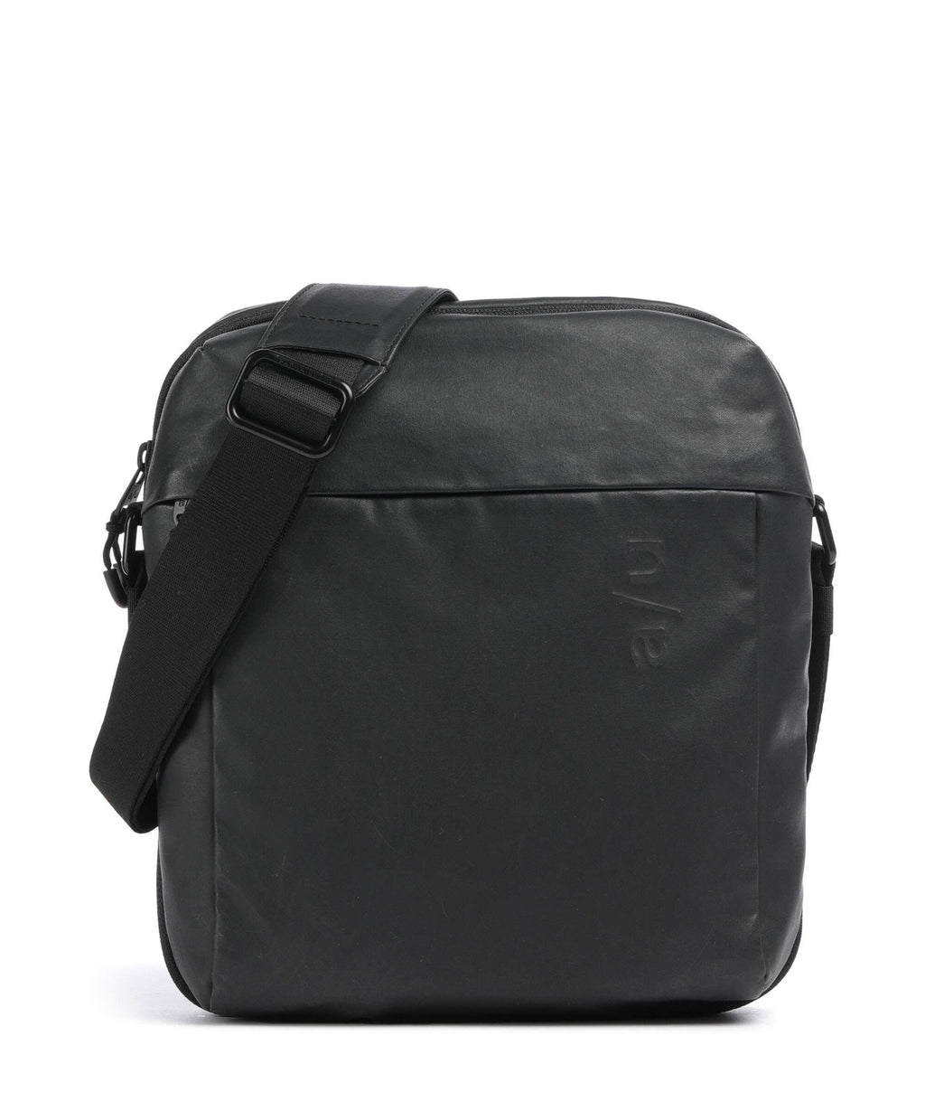 Aunts & Uncles Japan Oyabe Crossbody bag black