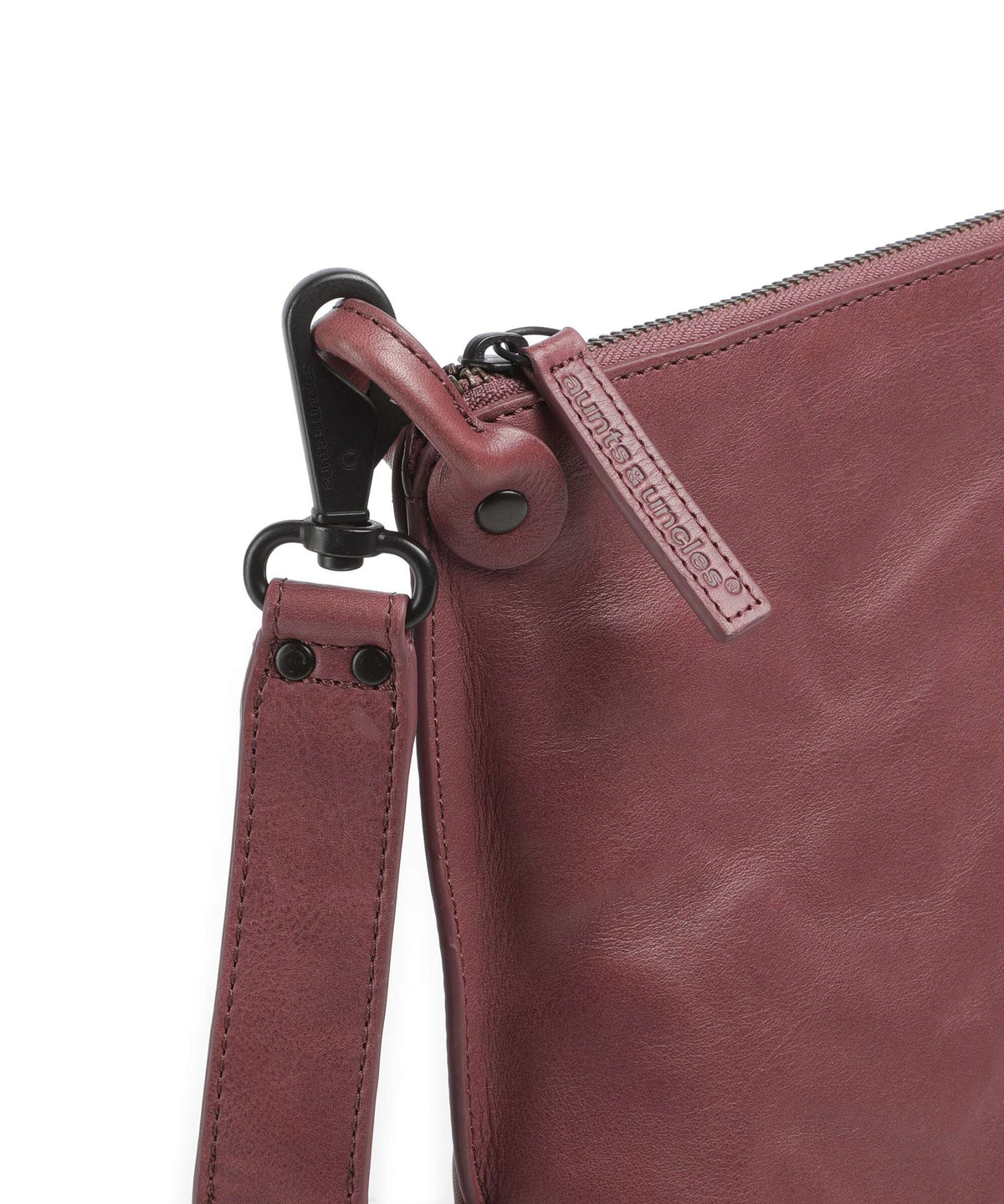 Aunts & Uncles Grandma's Luxury Club Mrs. Raisin Cookie Crossbody bag tulipwood