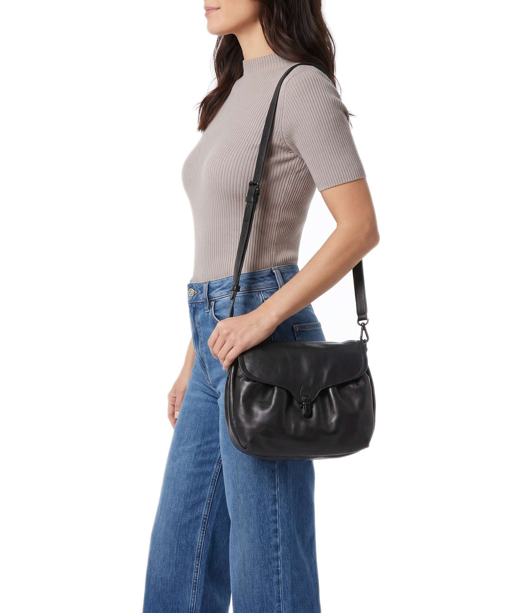 Aunts & Uncles Grandma's Luxury Club Mrs. Coconut Cake Crossbody bag black smoke