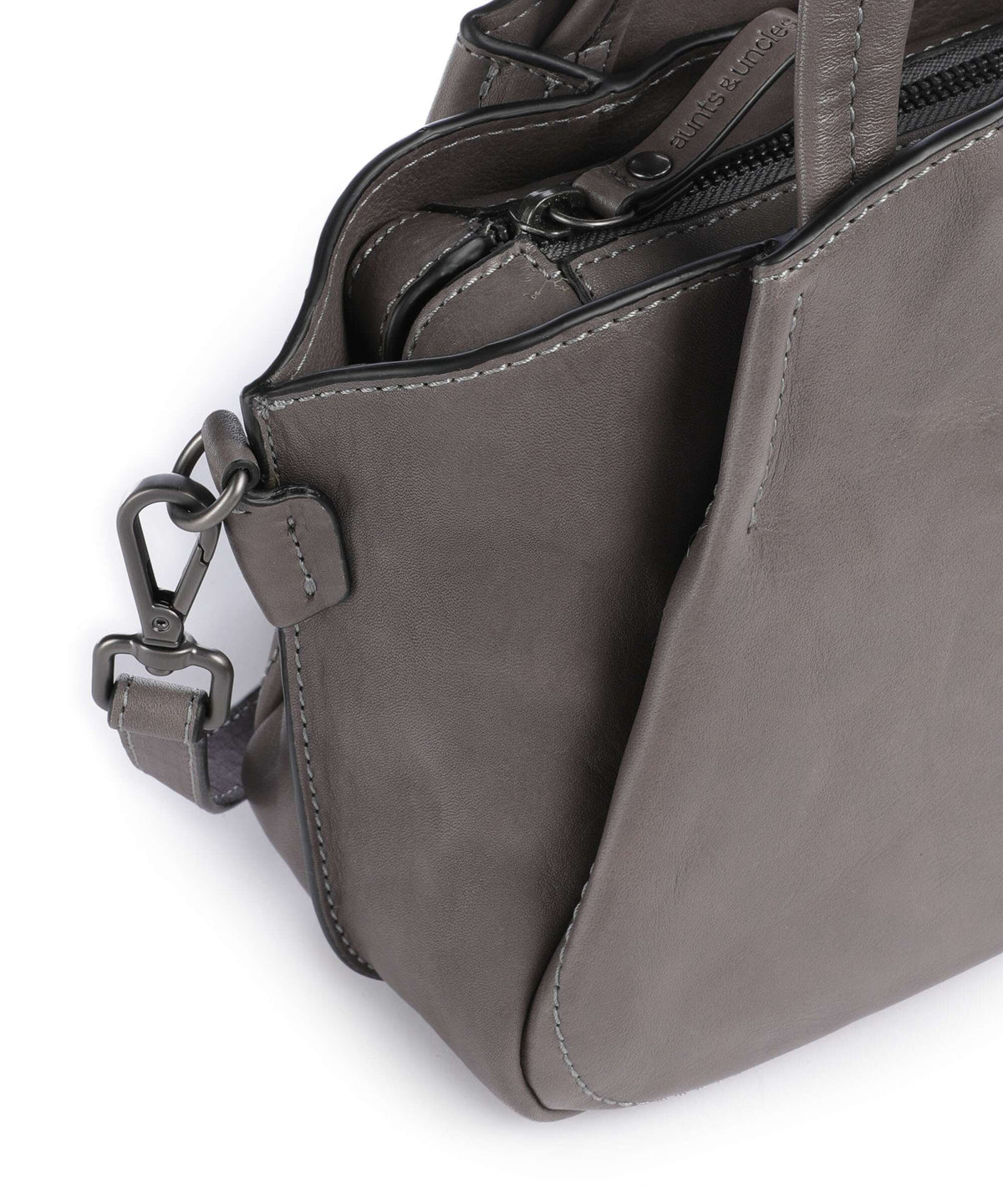 Aunts & Uncles Grandma's Luxury Club Mrs. Plum Crumble Handbag oyster grey