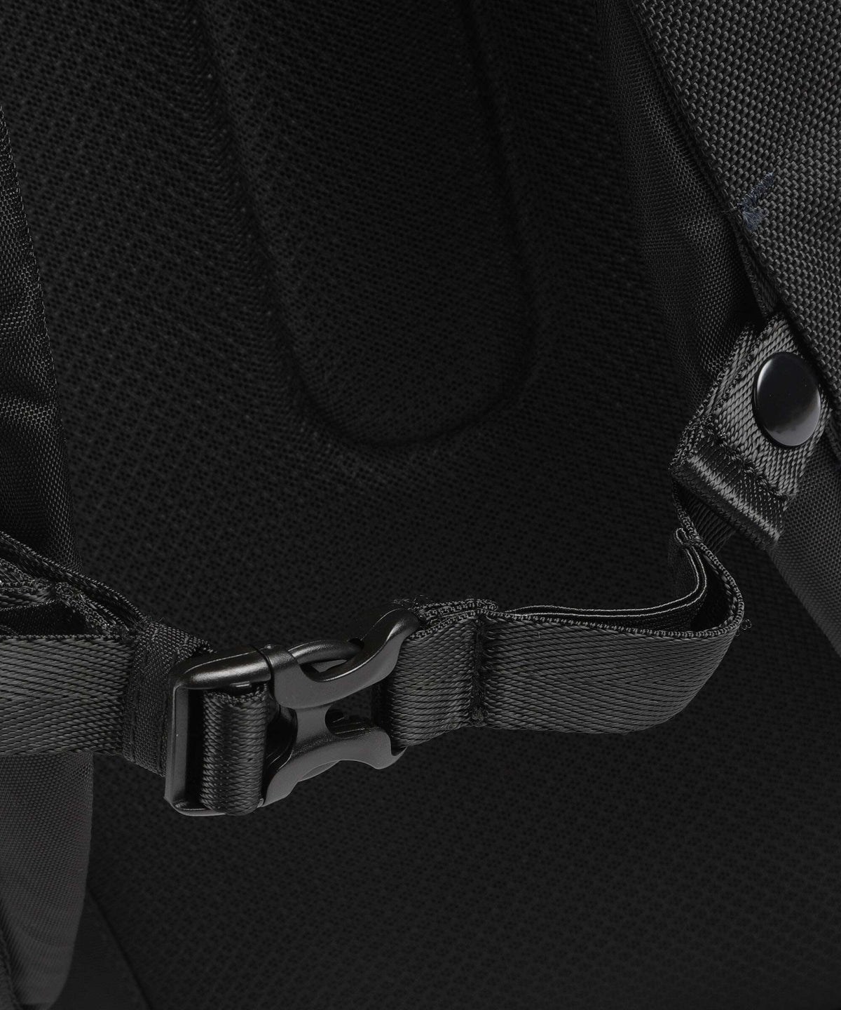 Doughnut Black Dynamic Large Backpack black