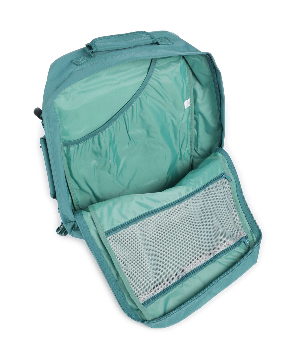 Cabin Zero Classic 44 Travel backpack meadow green