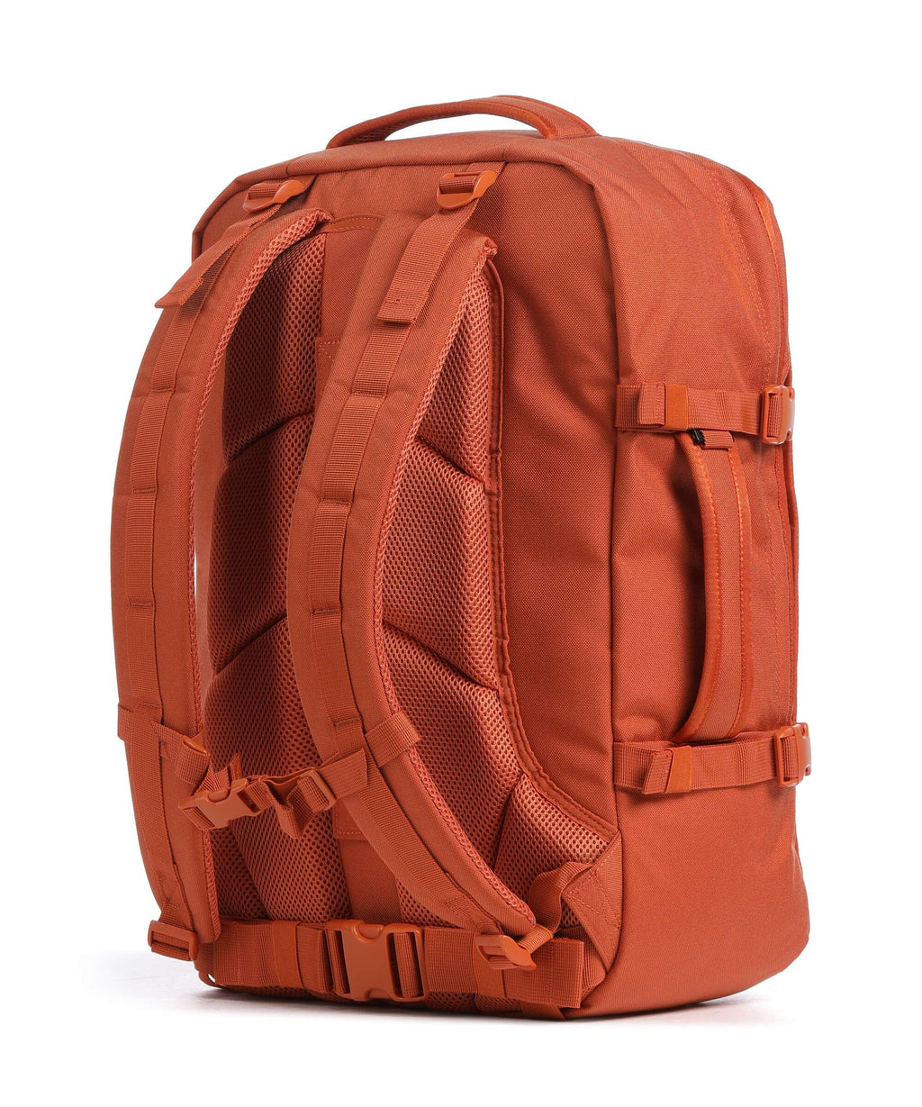 Cabin Zero Military 44 Travel backpack maple leaf