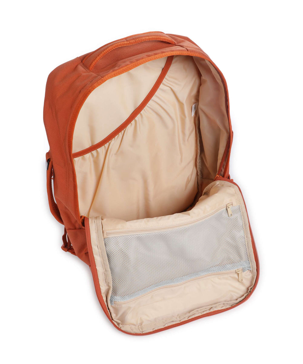 Cabin Zero Military 44 Travel backpack maple leaf