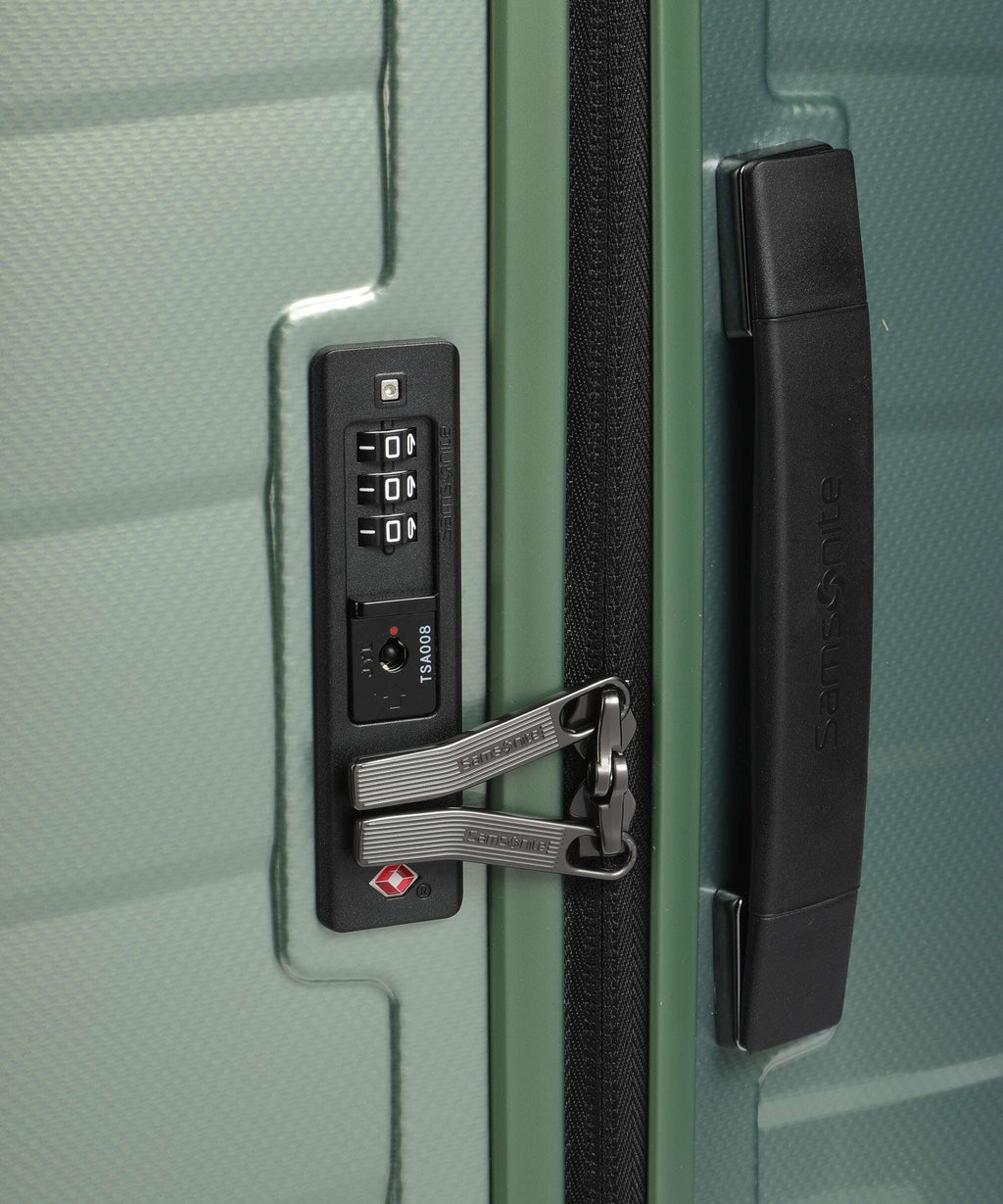 Samsonite Attrix Spinner (4 wheels) basil green