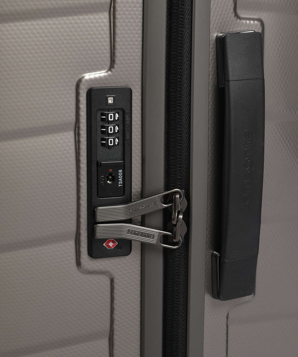 Samsonite Attrix Spinner (4 wheels) dune