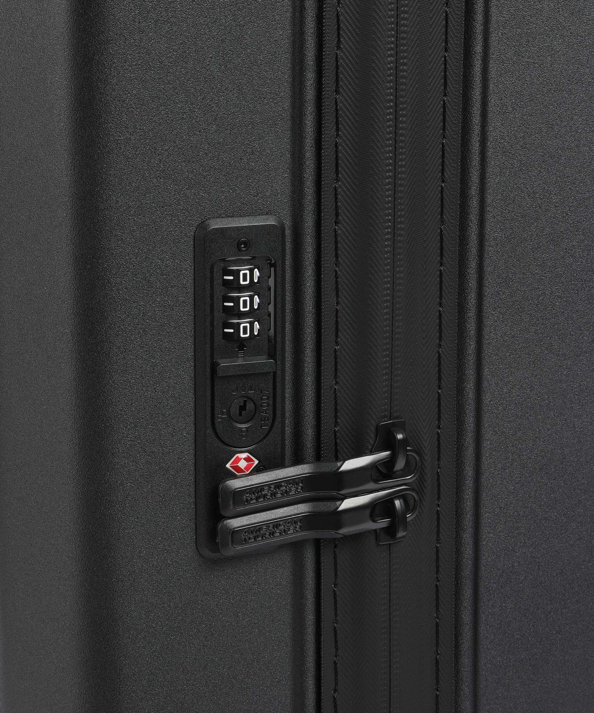 American Tourister Trailon EXP Spinner (4 wheels) black