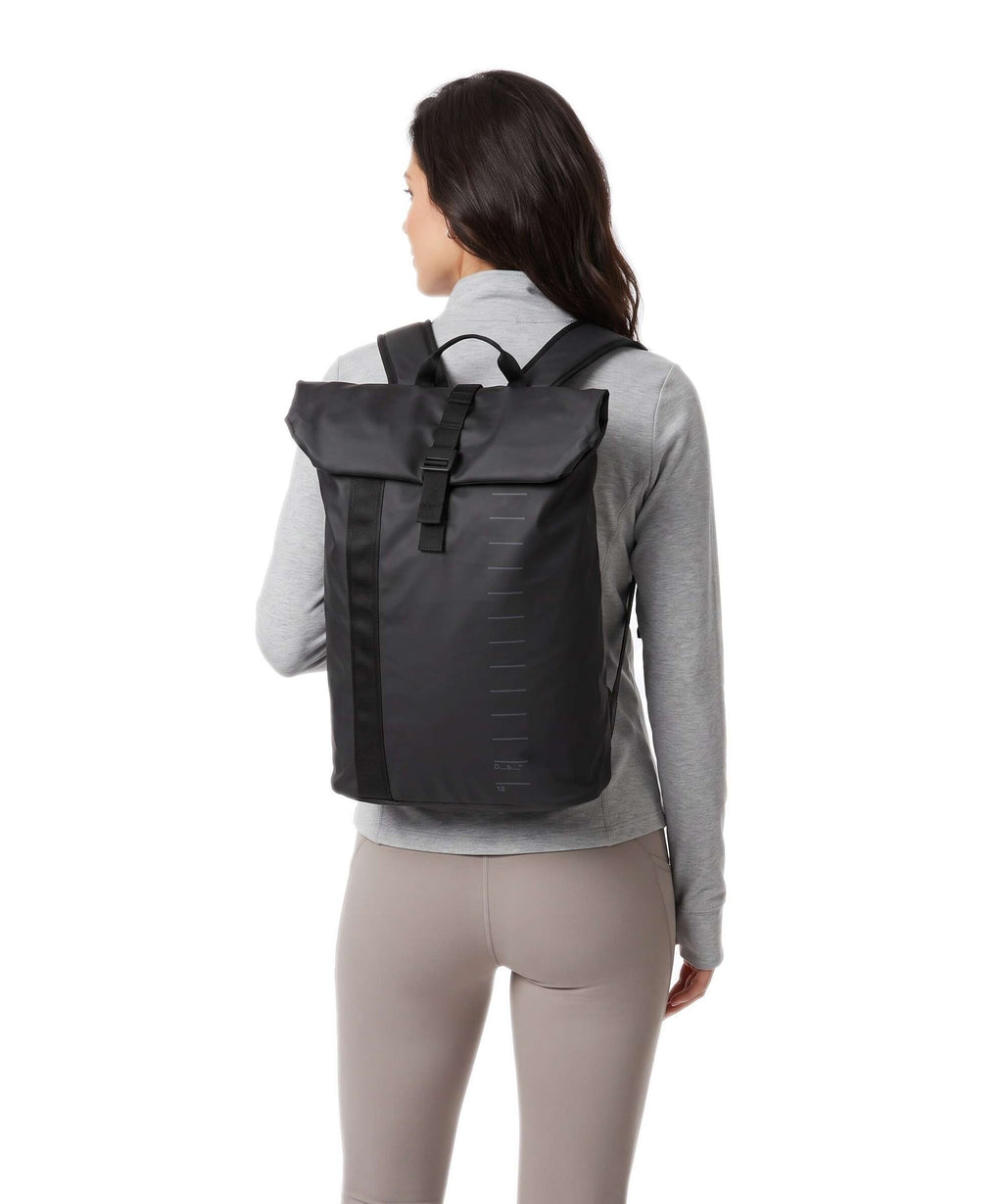 Db Essential 12 Backpack black out