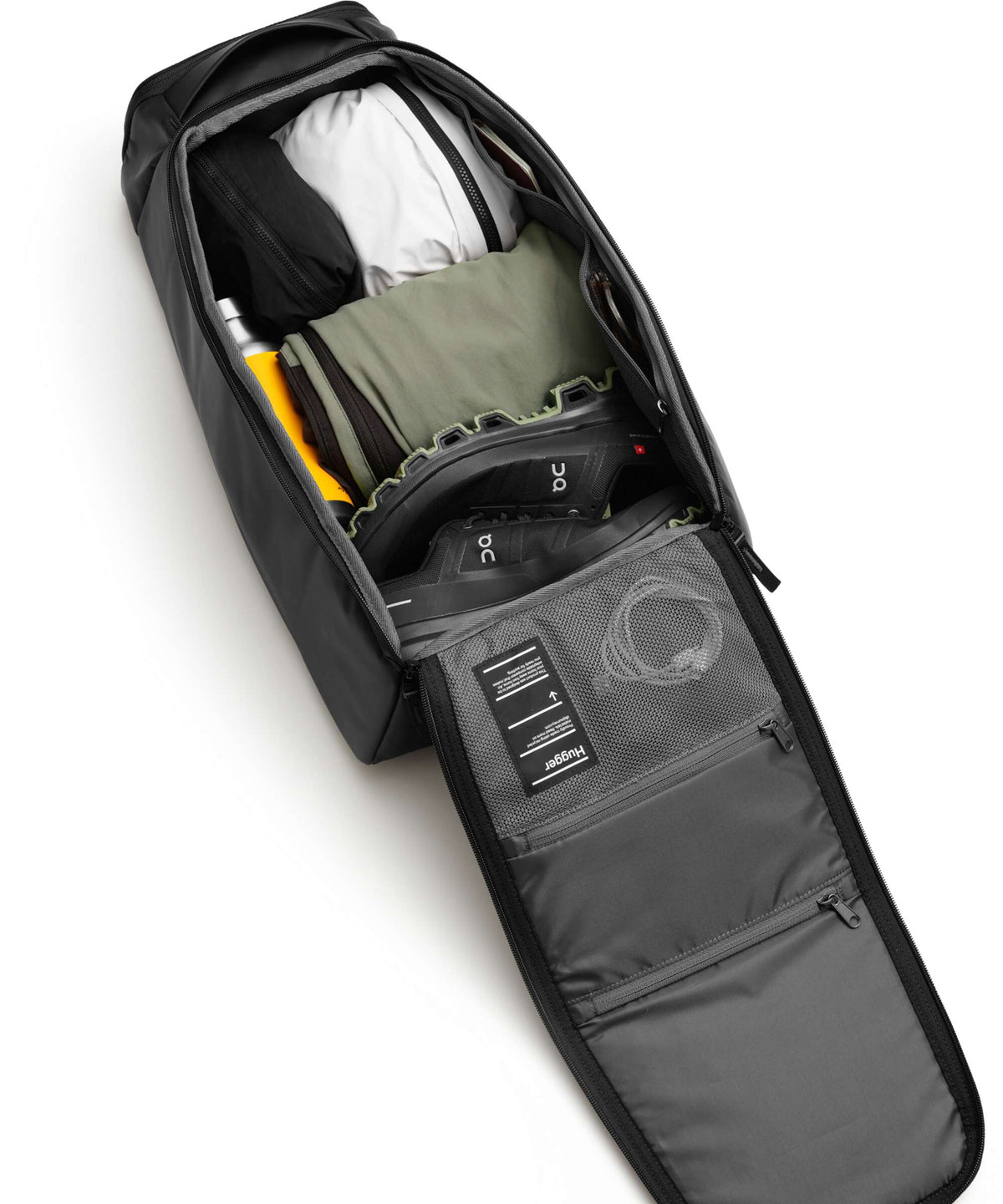 Db Hugger 30 Backpack black out