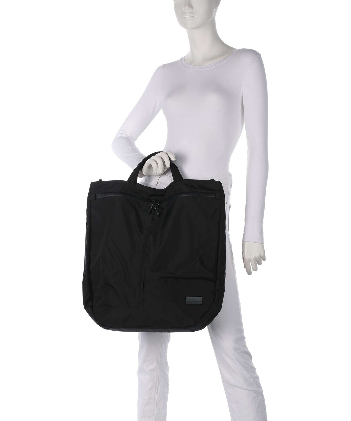 Db Utility 32 Tote bag black out