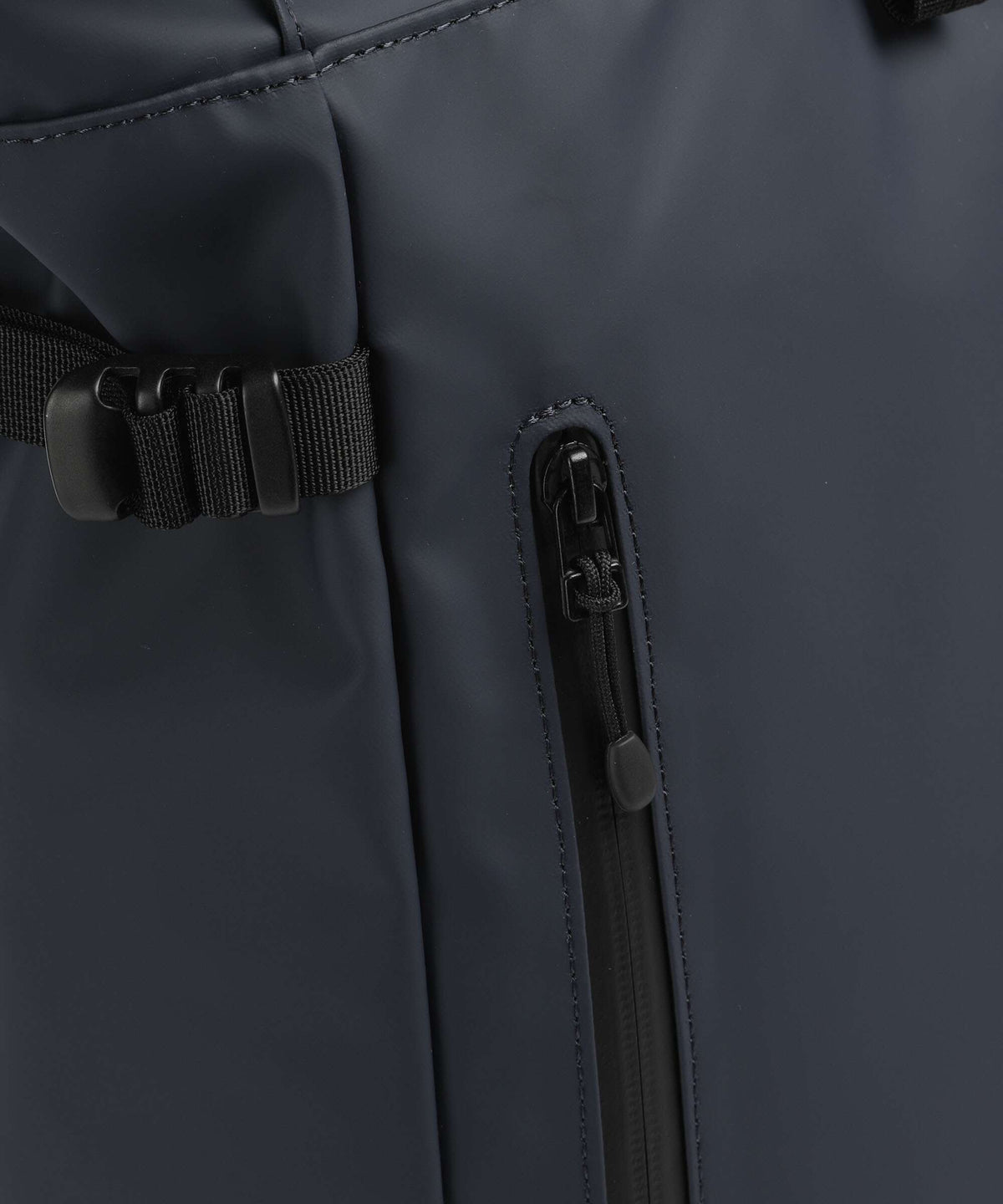 Sandqvist Stream M Rolltop backpack navy