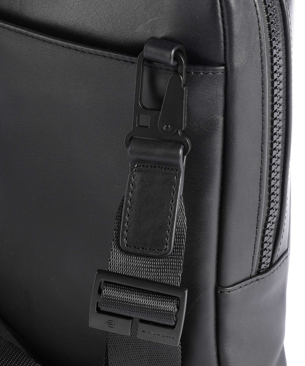Piquadro Finn Crossbody bag black