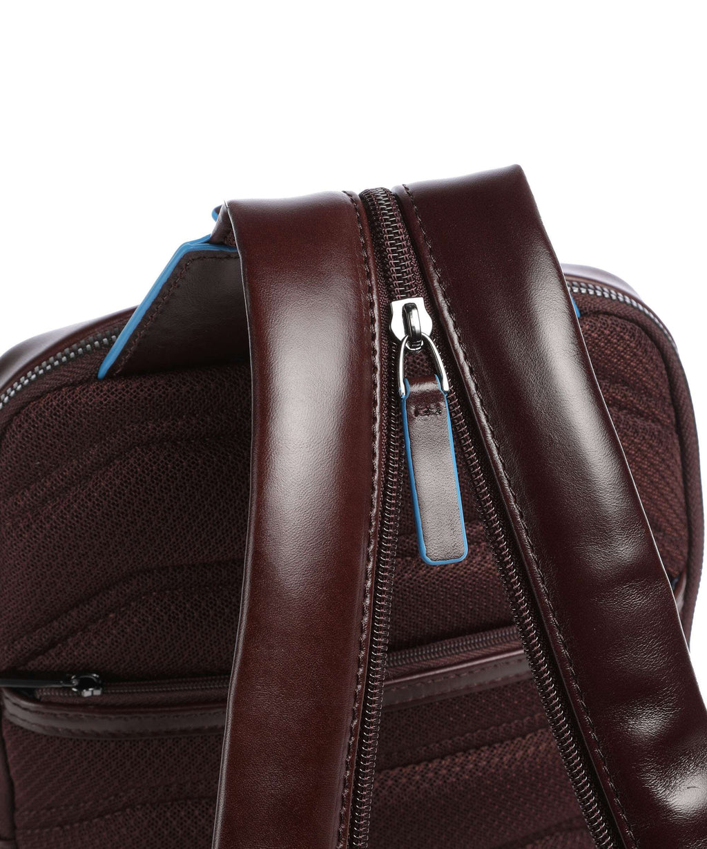 Piquadro Blue Square Sling bag mogano