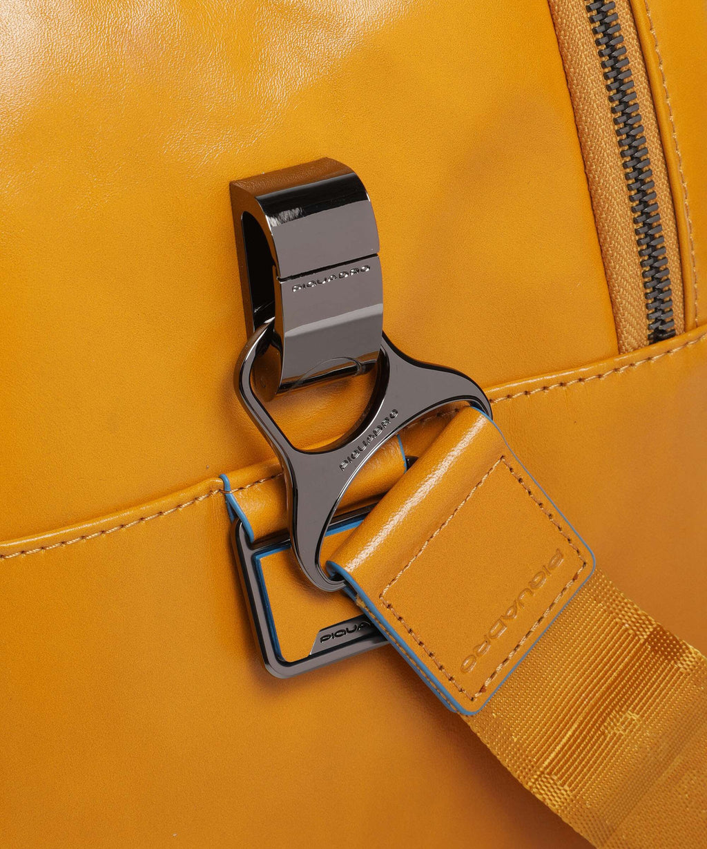 Piquadro Blue Square Weekend bag giallo zafferano