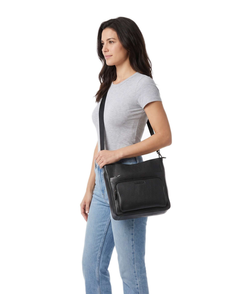 Mandarina Duck Mellow Leather Crossbody bag nero