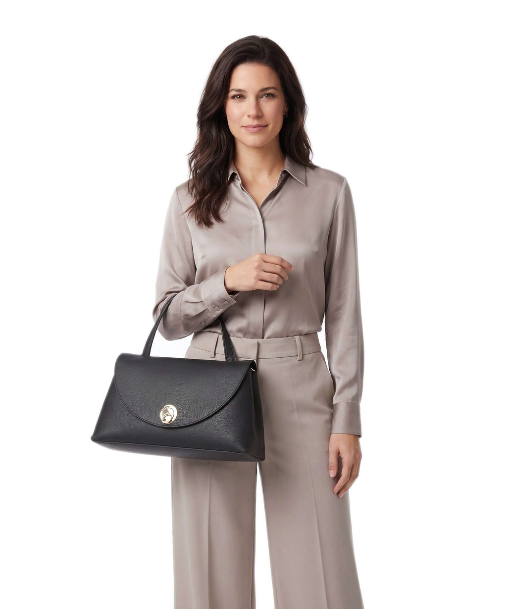 Coccinelle Nikla Handbag noir/cognac