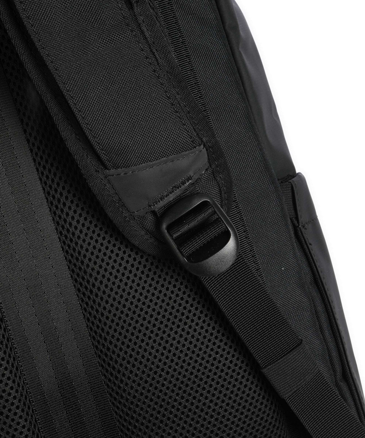 Chrome Volcan 35 Backpack black tarp