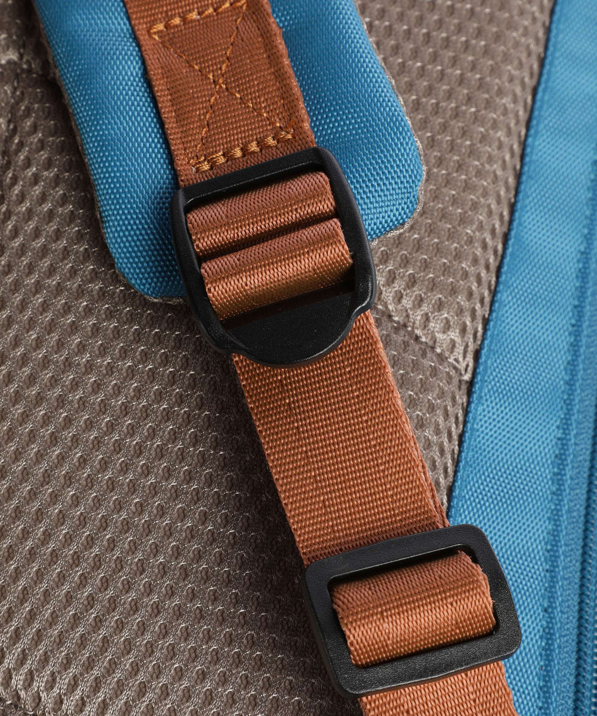 Harvest Label Norikura 2.0 Rolltop backpack arctic blue
