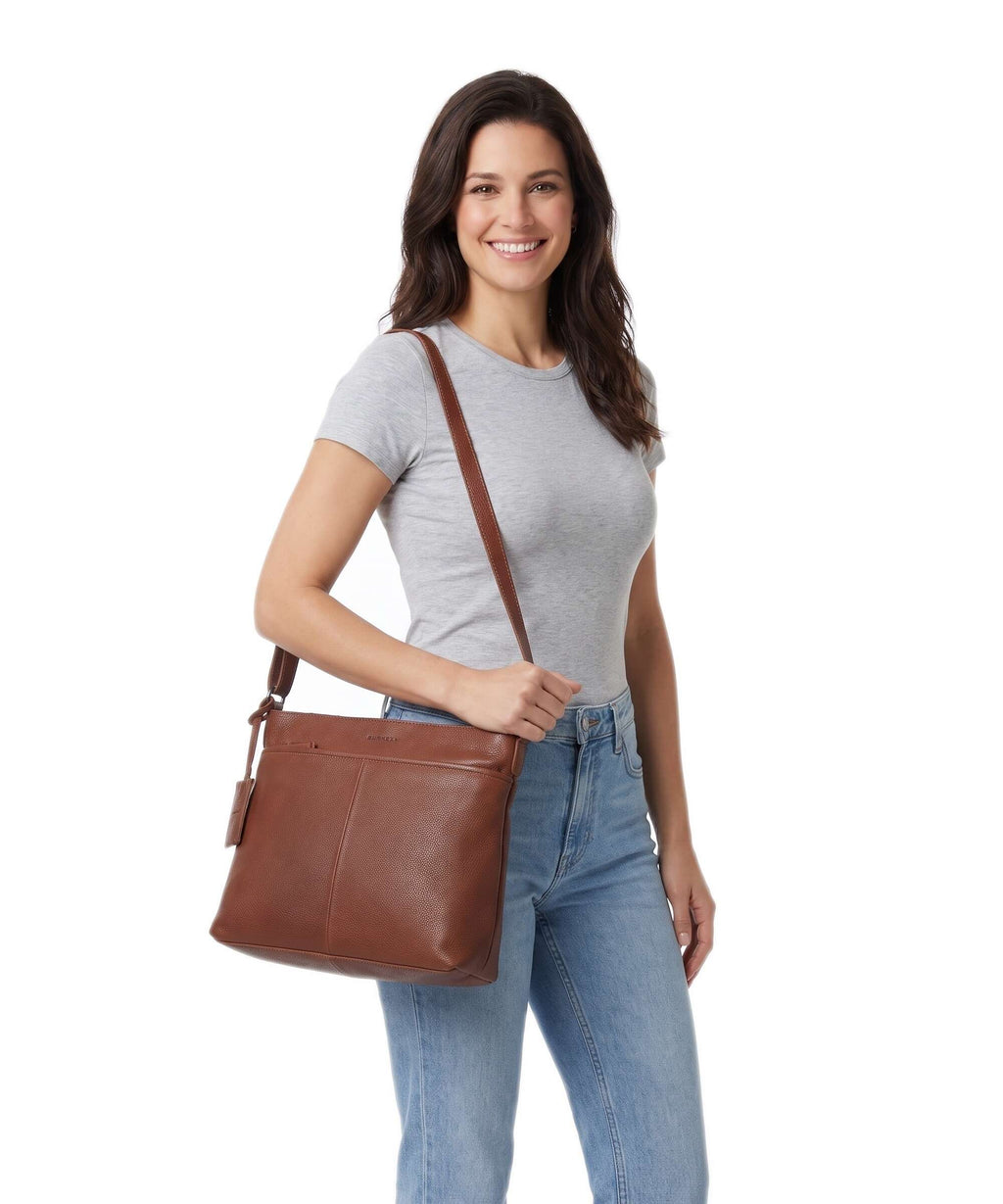 Burkely Antique Avery Crossbody bag cognac