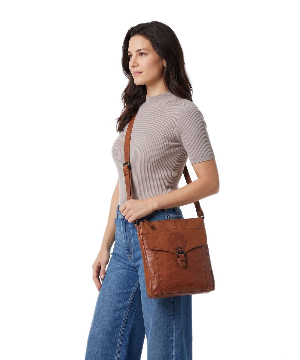 Spikes & Sparrow Bronco Millie Crossbody bag brandy
