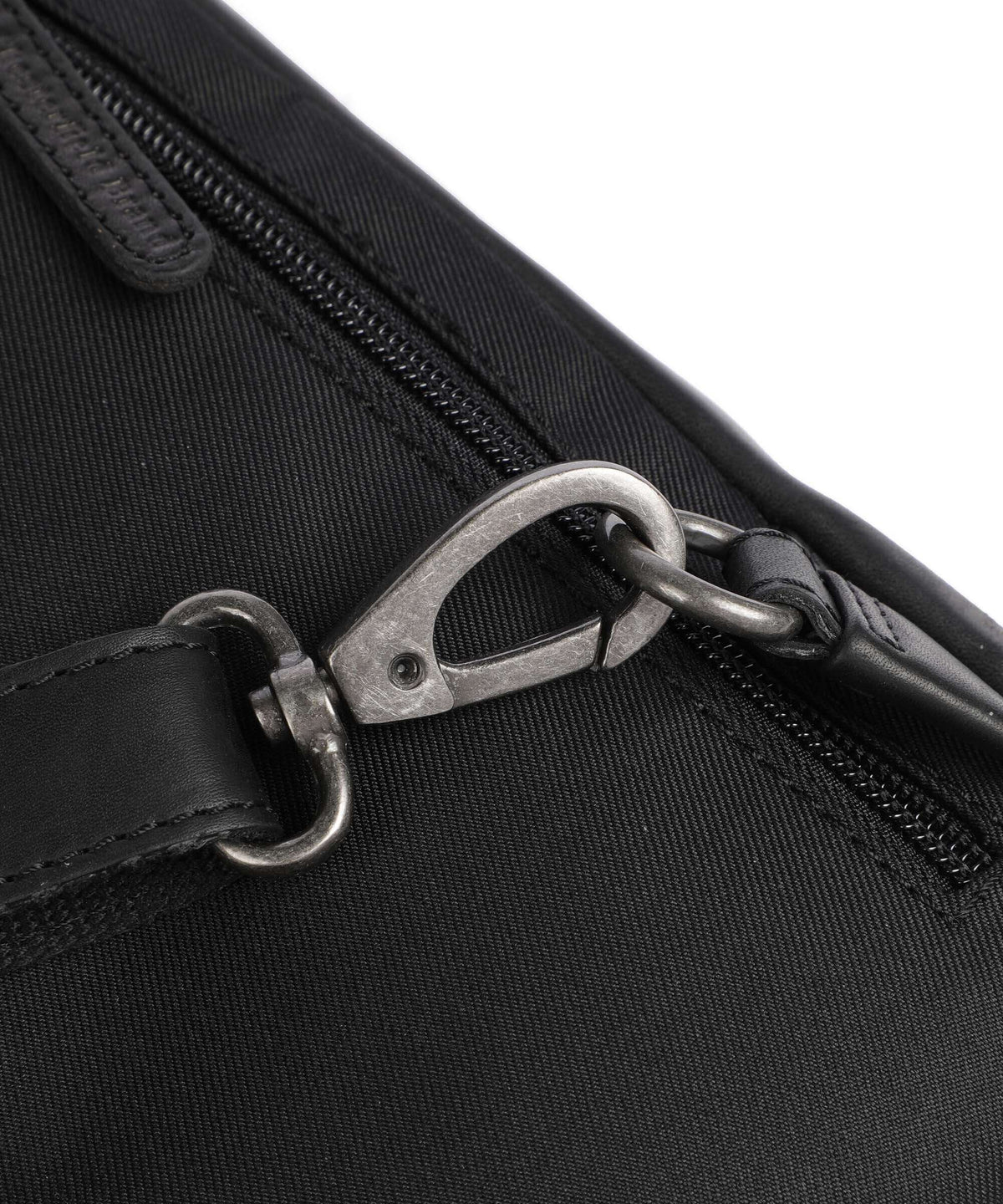 The Chesterfield Brand Fusion Salla Sling bag black