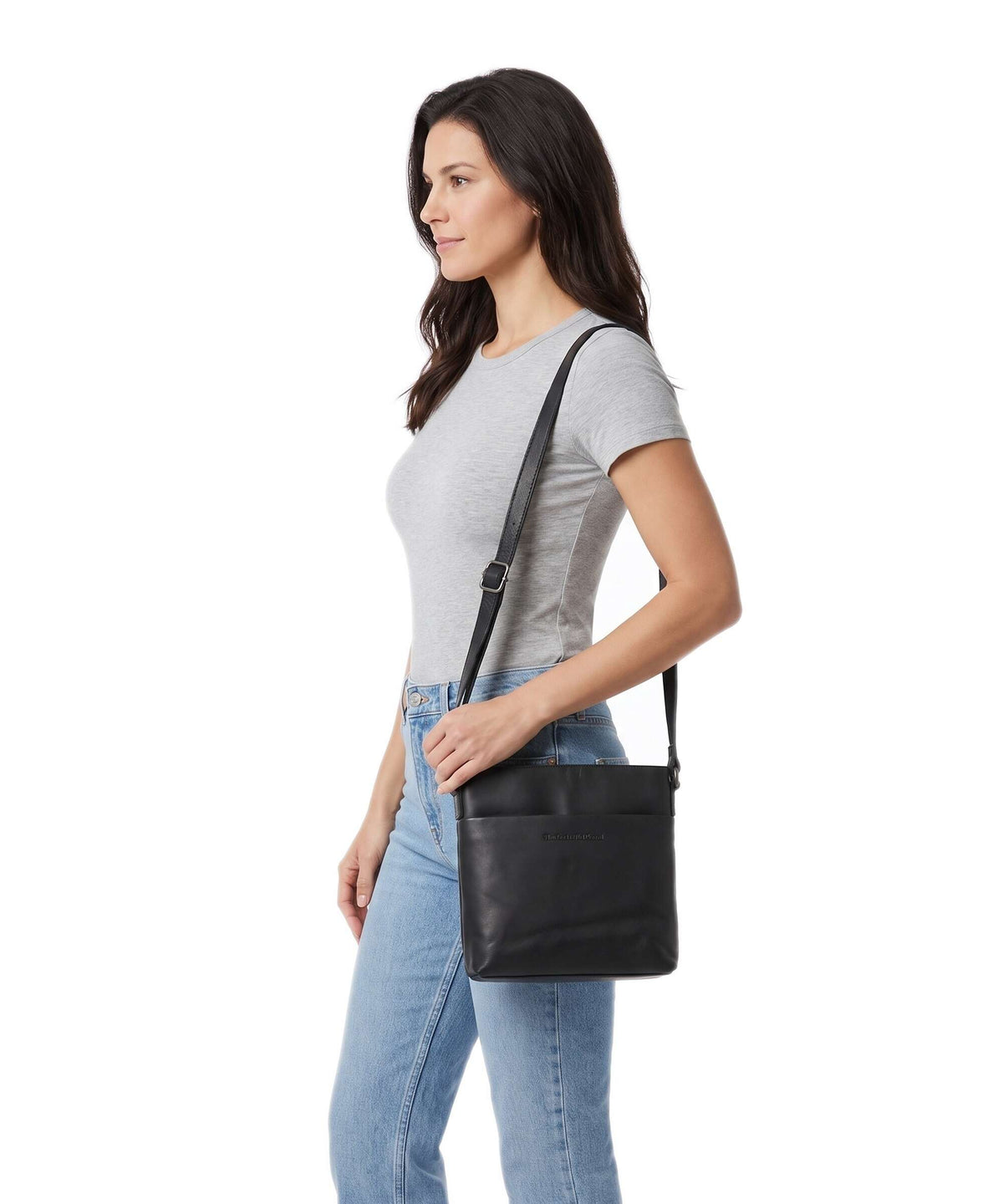 The Chesterfield Brand Wax Pull Up Cow Navene Crossbody bag black