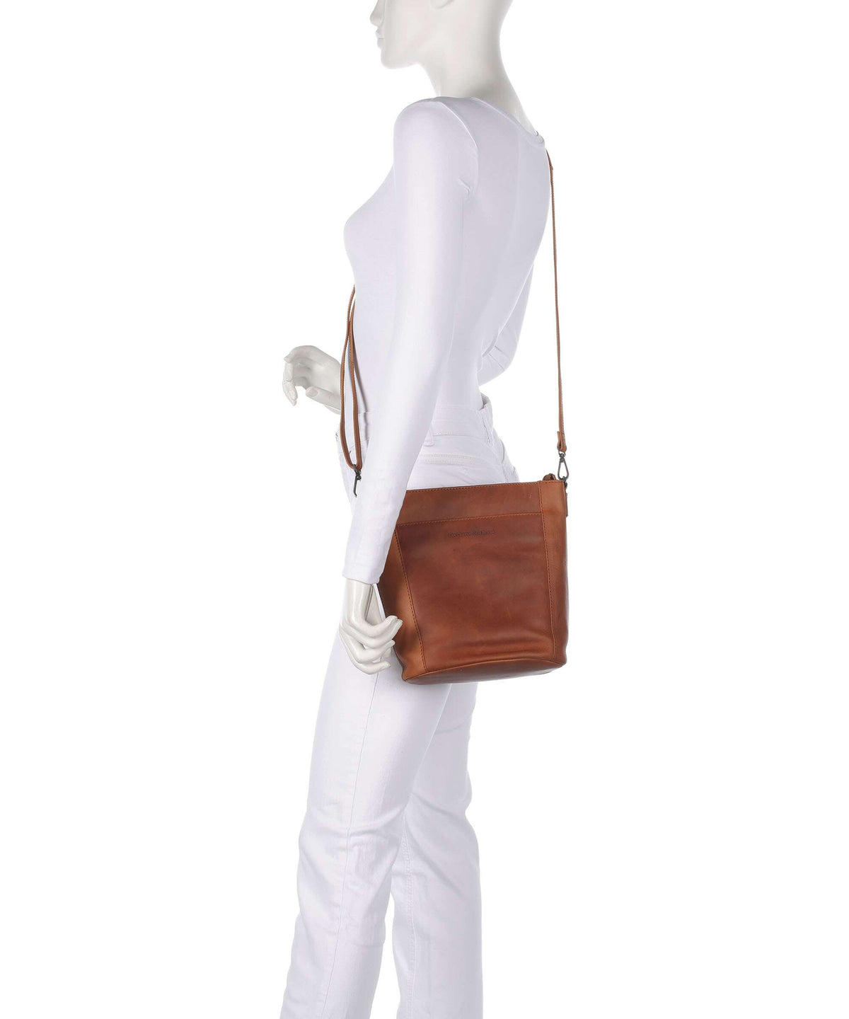 The Chesterfield Brand Wax Pull Up Cow Moore Bucket bag cognac