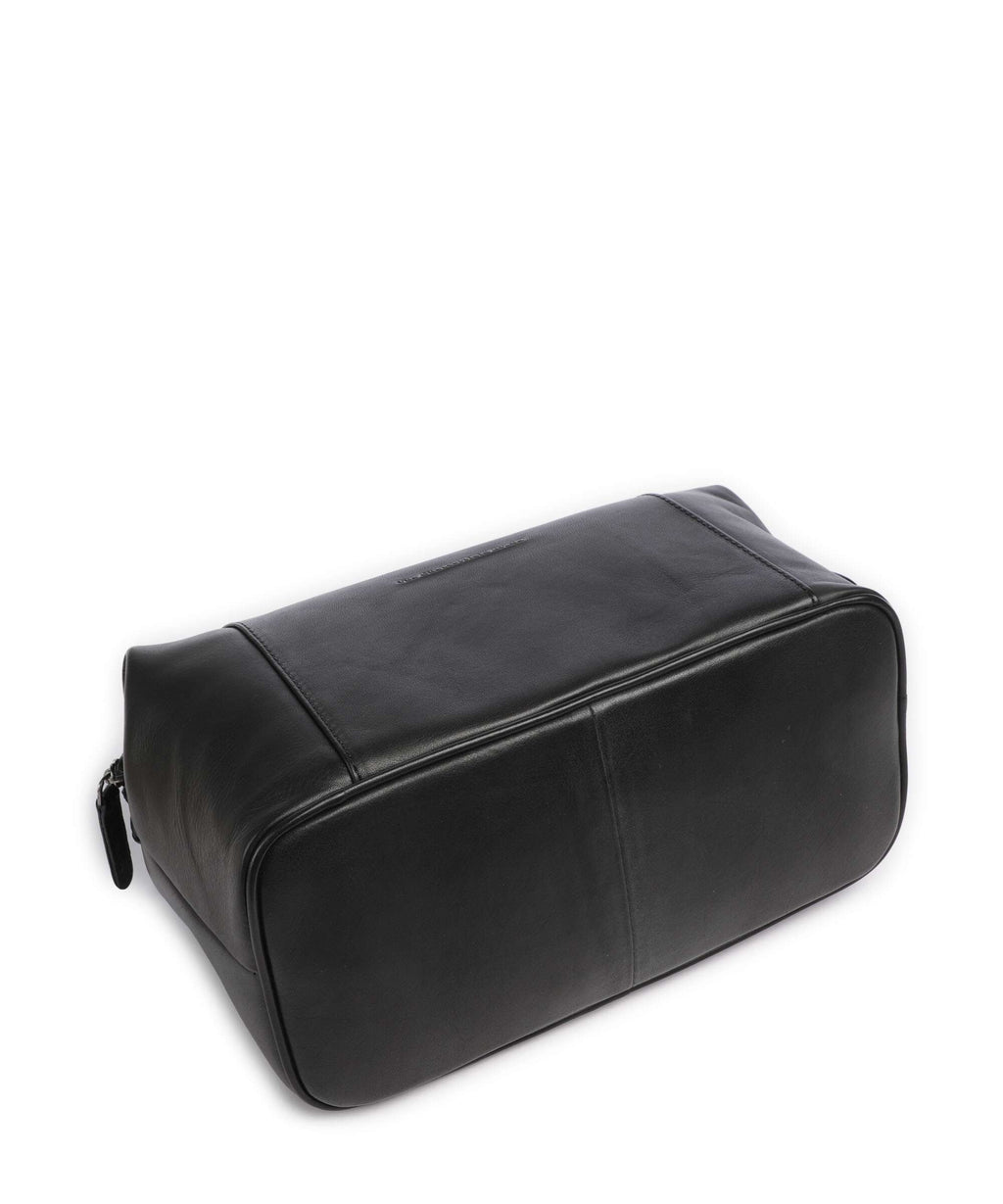 The Chesterfield Brand Novum Biassa Toiletry bag black