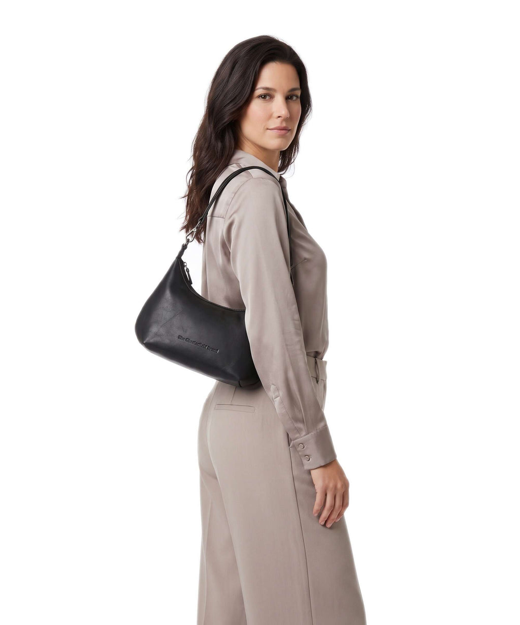 The Chesterfield Brand Wax Pull Up Cow Nancy Shoulder bag black