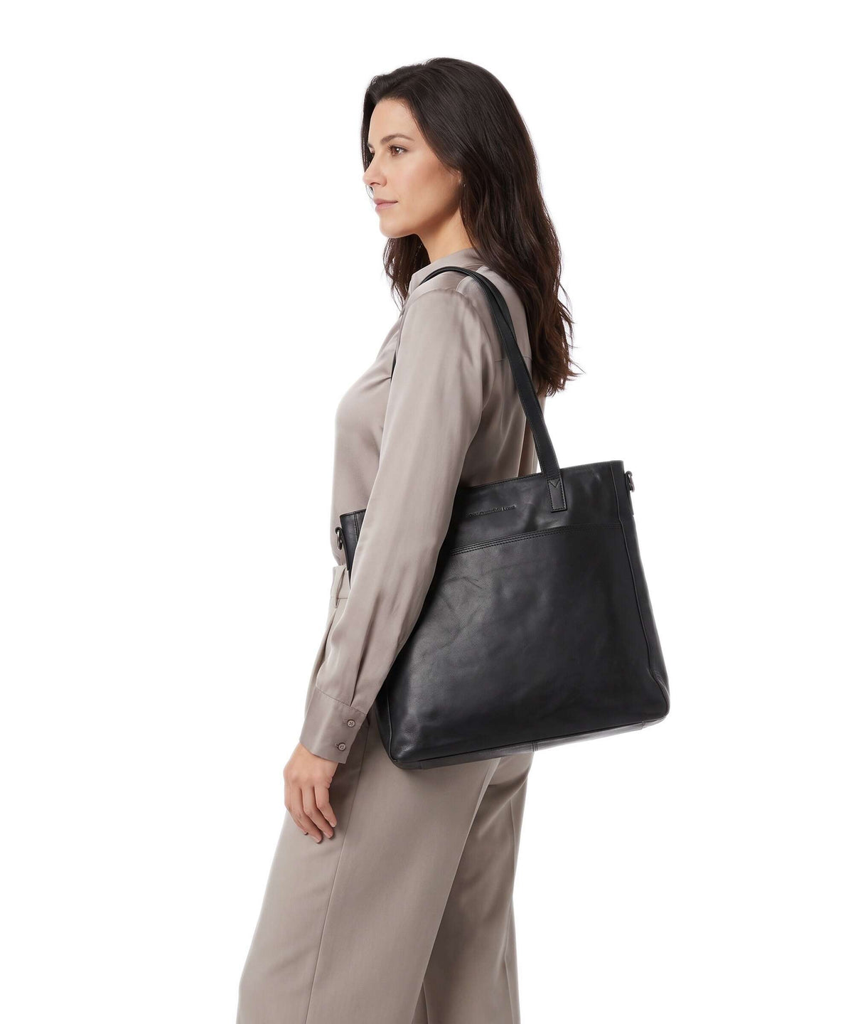 The Chesterfield Brand Wax Pull Up Cow Mosel Tote bag black