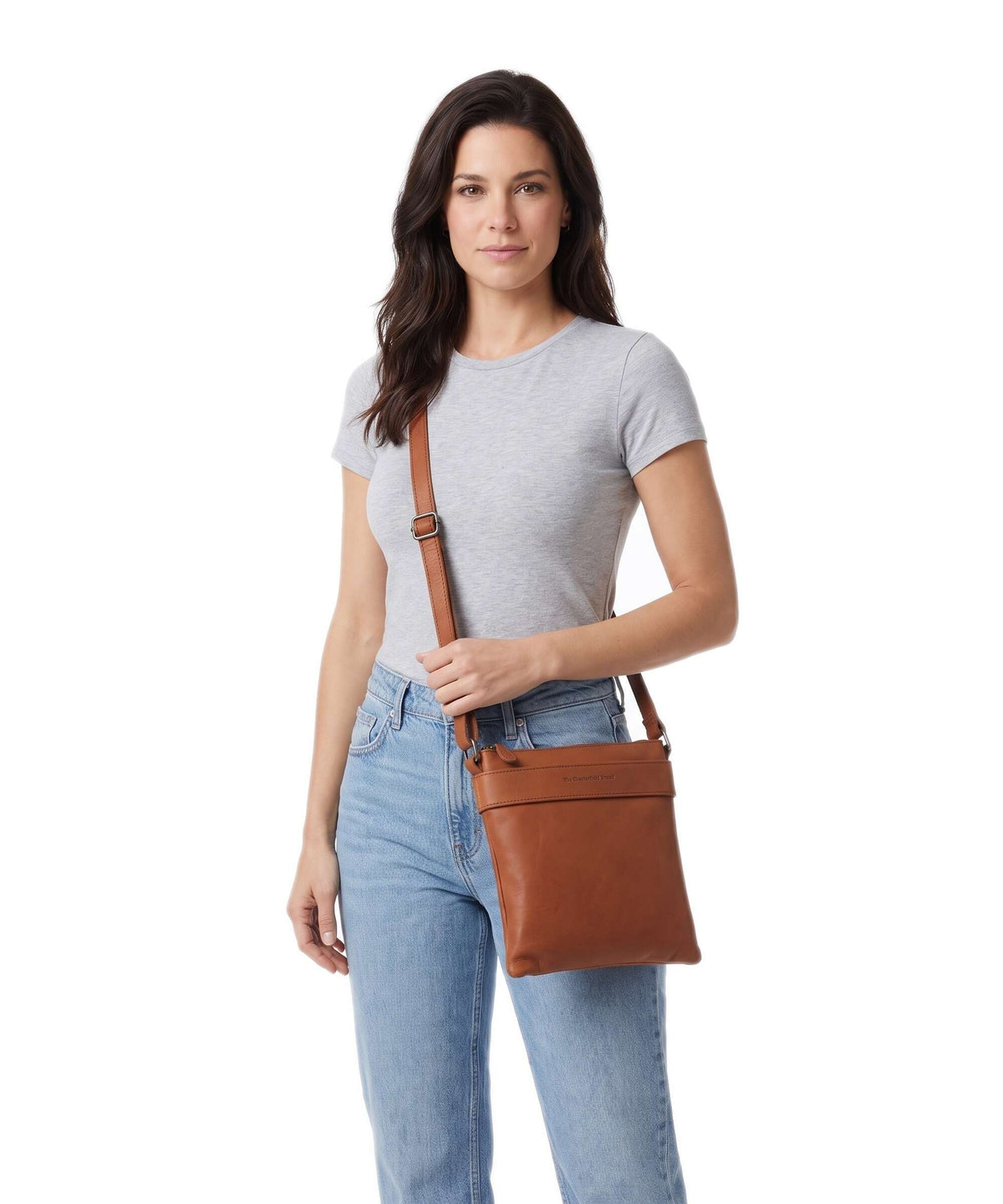 The Chesterfield Brand Wax Pull Up Cow Trenton Crossbody bag cognac