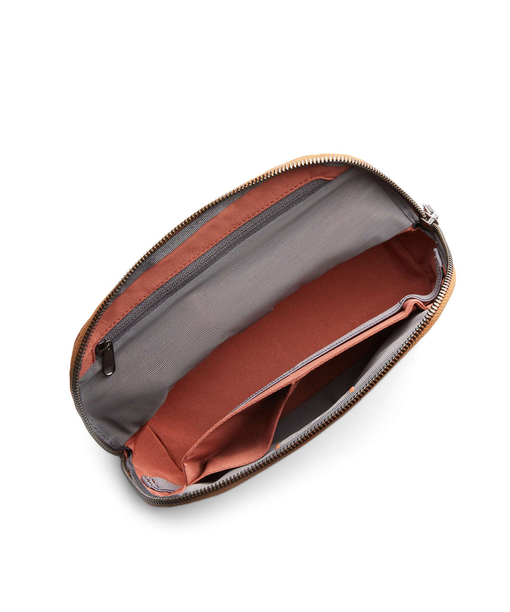 Bellroy Tech Desk Caddy Travel accessory bronze