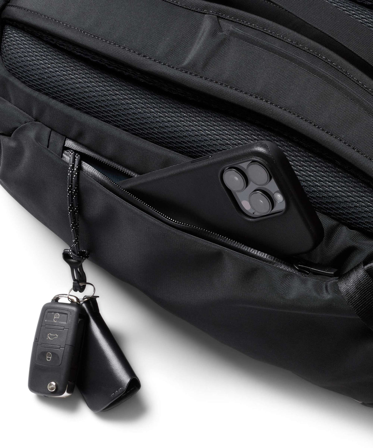 Bellroy Transit 22 Pro Backpack black